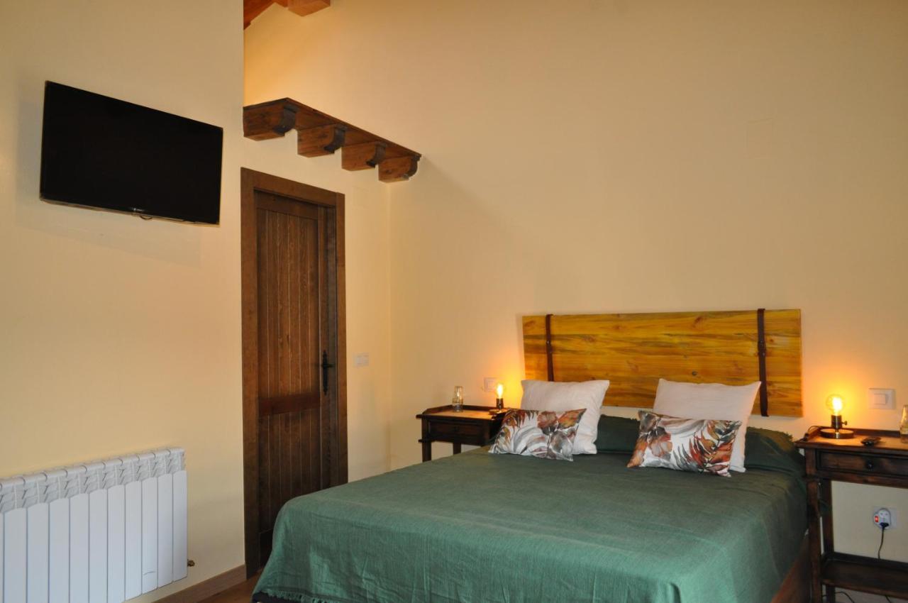 Penzion El Rincon Secreto De Gredos Especializada En Celiaquia Y Diabetes Y Jacuzzi Tormellas Exteriér fotografie